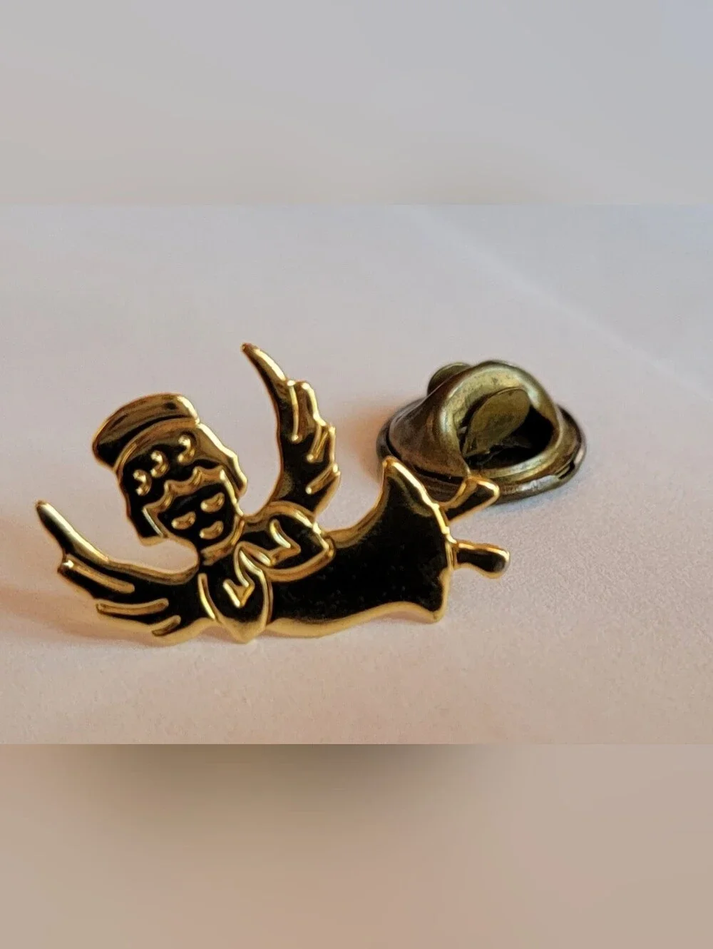 Gold Angel Lapel Pin